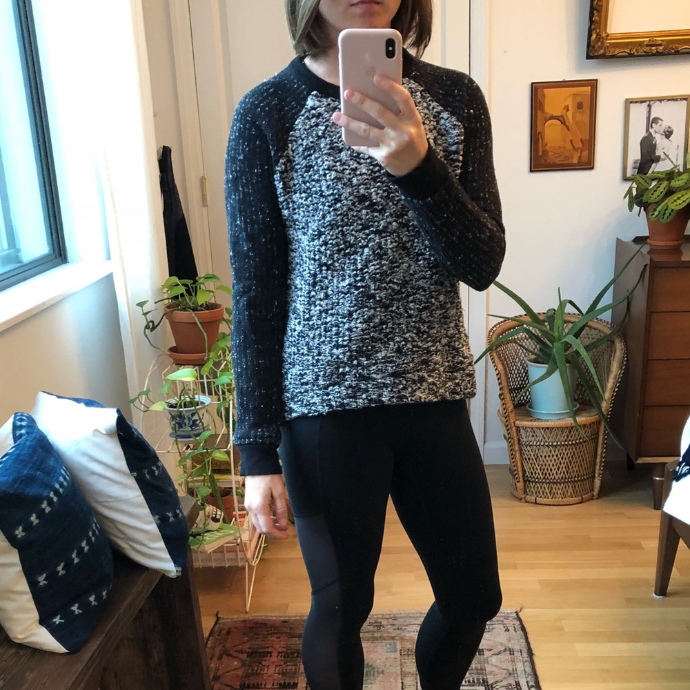 Raglan black and grey Lou and Grey sweater